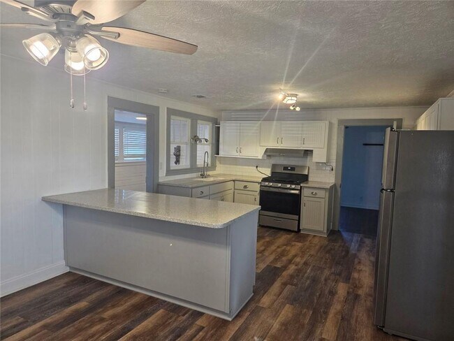 Building Photo - 5465 Jot Em Down Rd