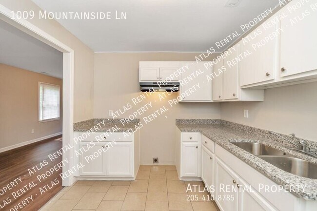 Building Photo - 1009 Mountainside Ln