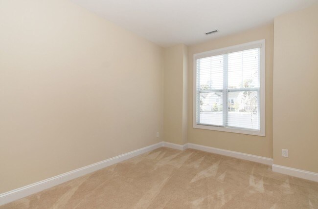 Building Photo - 2230 Rocky Bay Ct