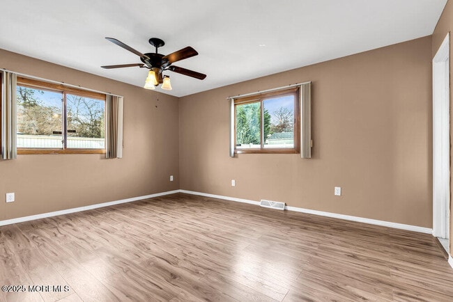 Building Photo - 1841 2nd Ave