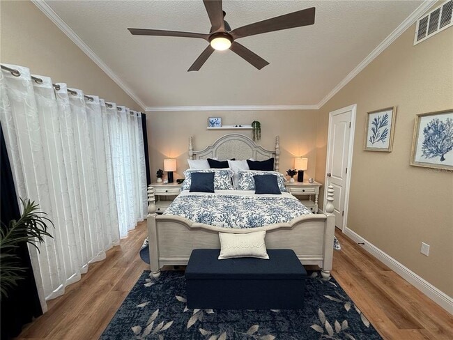 Building Photo - 6861 Woodwind Dr