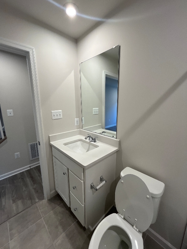 Building Photo - 3418 Chester Aly