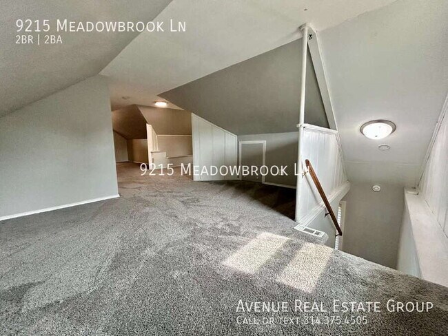 Building Photo - 9215 Meadowbrook Ln