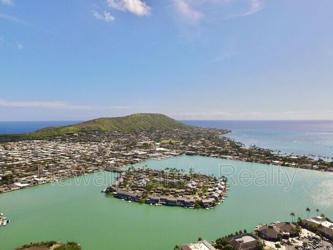 Building Photo - 7000 Hawaii Kai Dr