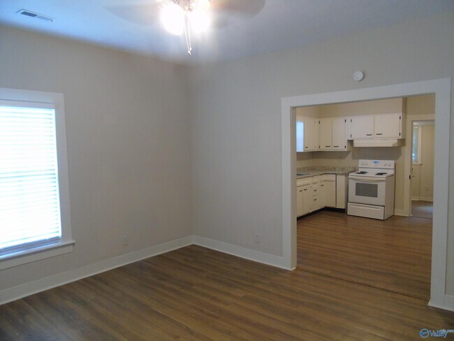 Building Photo - 802 Beirne Ave NE