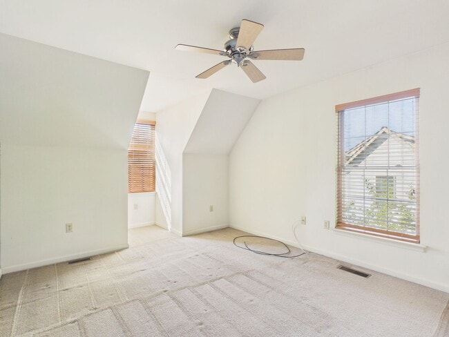 Building Photo - 413 Waverly Woods Dr