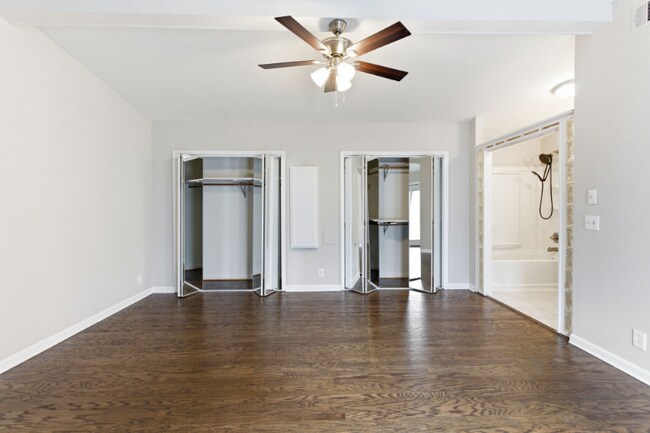 Building Photo - 3017 Casa Dr