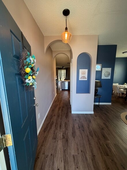 Building Photo - 4815 Pennecott Way