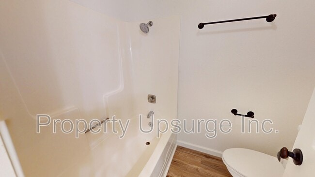 Building Photo - 1825 Roanoke Ave