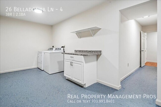 Building Photo - 26 Belladonna Ln