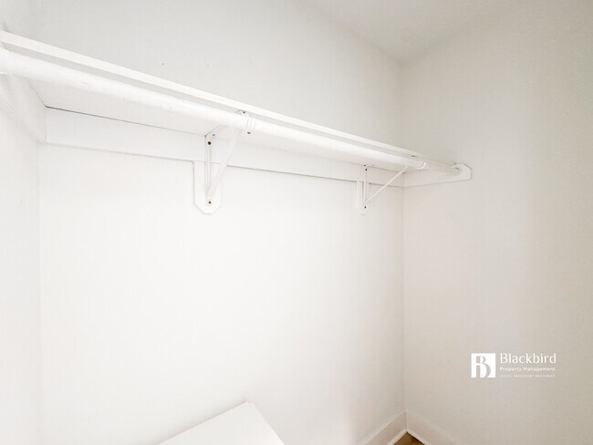 Building Photo - 1011 18th St NE