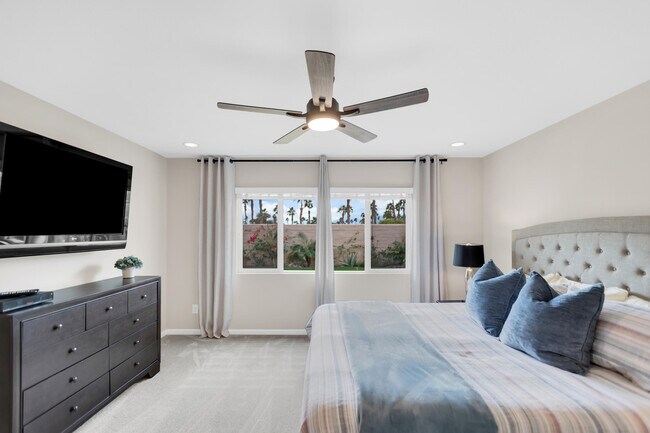 Building Photo - 84131 Azzura Way