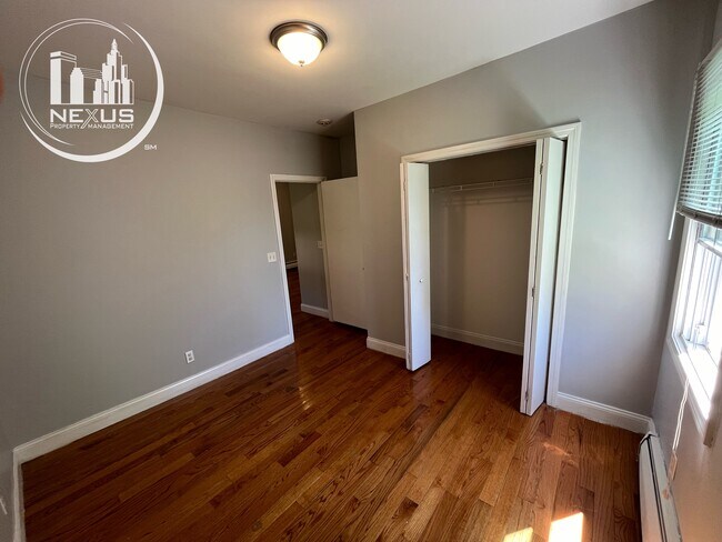 Building Photo - 30 Duncan St