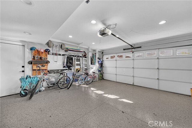Building Photo - 614 9th St