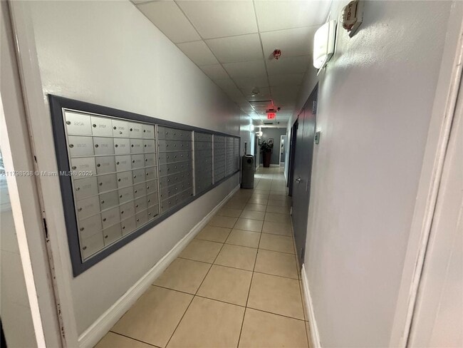 Building Photo - 850 N Miami Ave