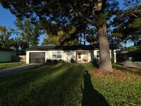 Building Photo - 11070 NW 60th Dr