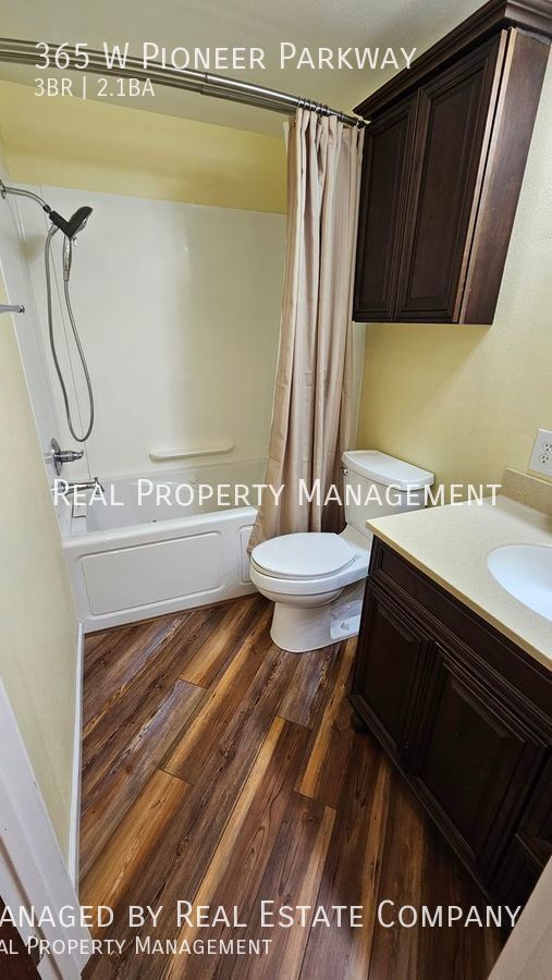 Building Photo - 365 W Pioneer Pkwy