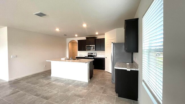 Building Photo - 9617 Potomac Dr