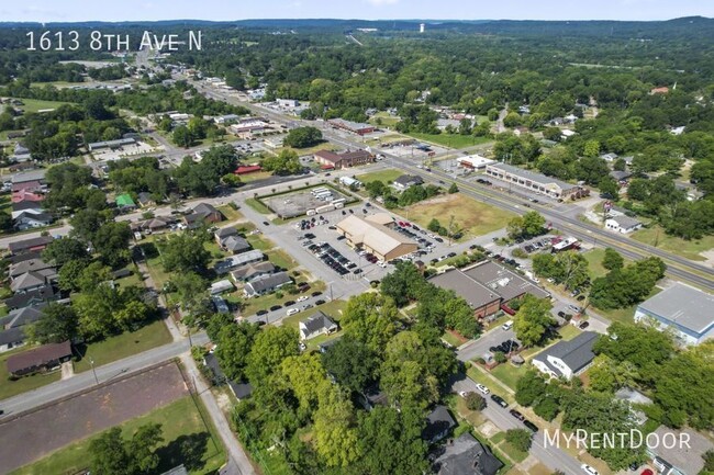 Building Photo - "Charming 3-Bed, 2-Bath Home in Bessemer –...