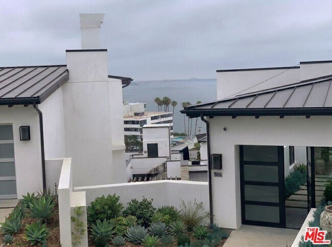 Building Photo - 17328 Tramonto Dr