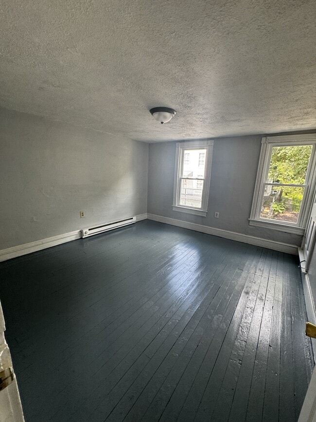 Building Photo - 317 N Maple Ave