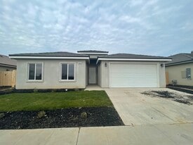 Front View - 1051 Adell St