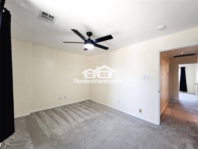 Building Photo - 7206 Bethany Bay Dr