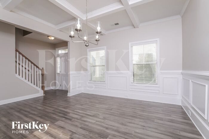 Building Photo - 499 Royal Oak Ln