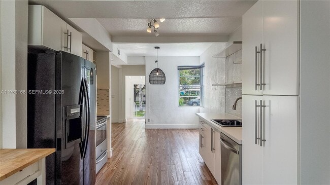 Building Photo - 1719 SW 15th St