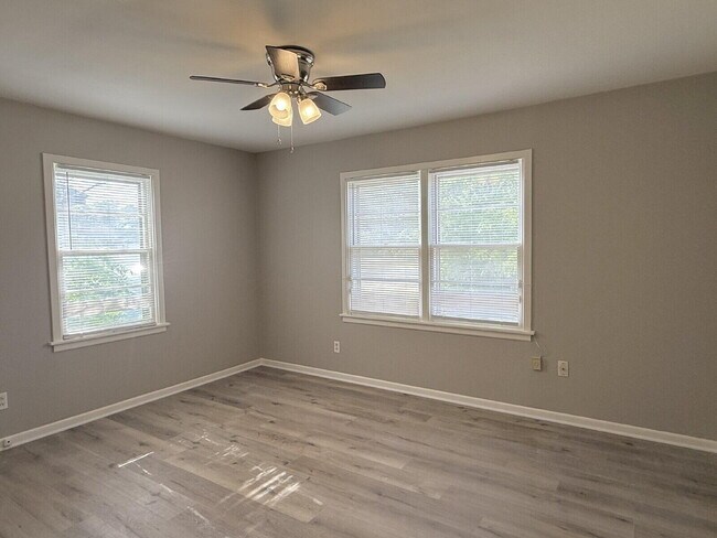 Building Photo - 4208 42nd St