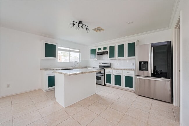 Building Photo - 508 Birch Cluster Ct