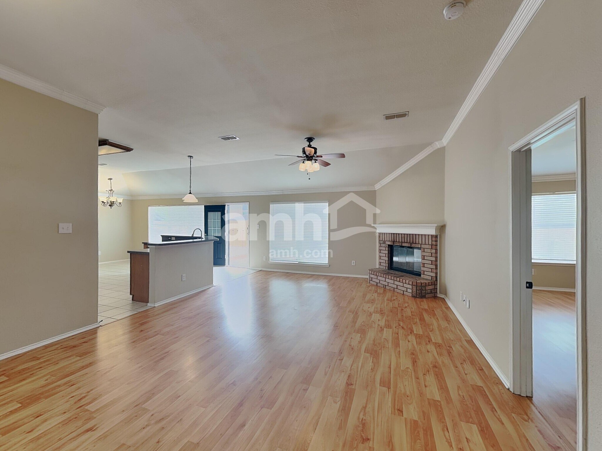 Building Photo - 1909 Wahoo Dr