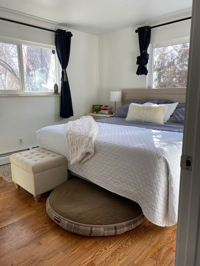 Building Photo - Charming 1 Level House 3 Bed, 2 Bath with ...