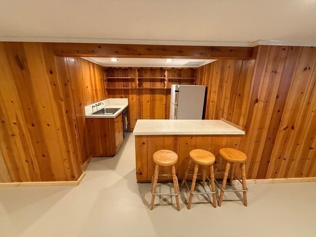 Building Photo - 4135 Rivercrest Dr N