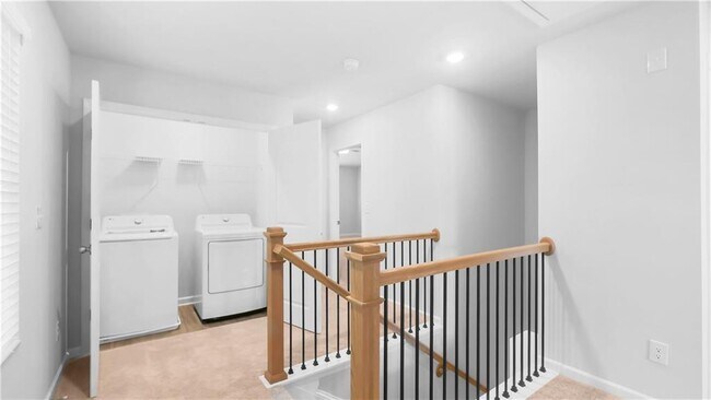 Building Photo - 371 Lanier Cir