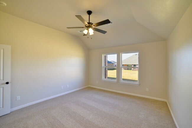 Building Photo - Brand New Home In Washington!