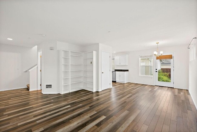 Building Photo - Cozy DuPont Home with Fenced Yard, 2-Car Garage & Minutes to JBLM!