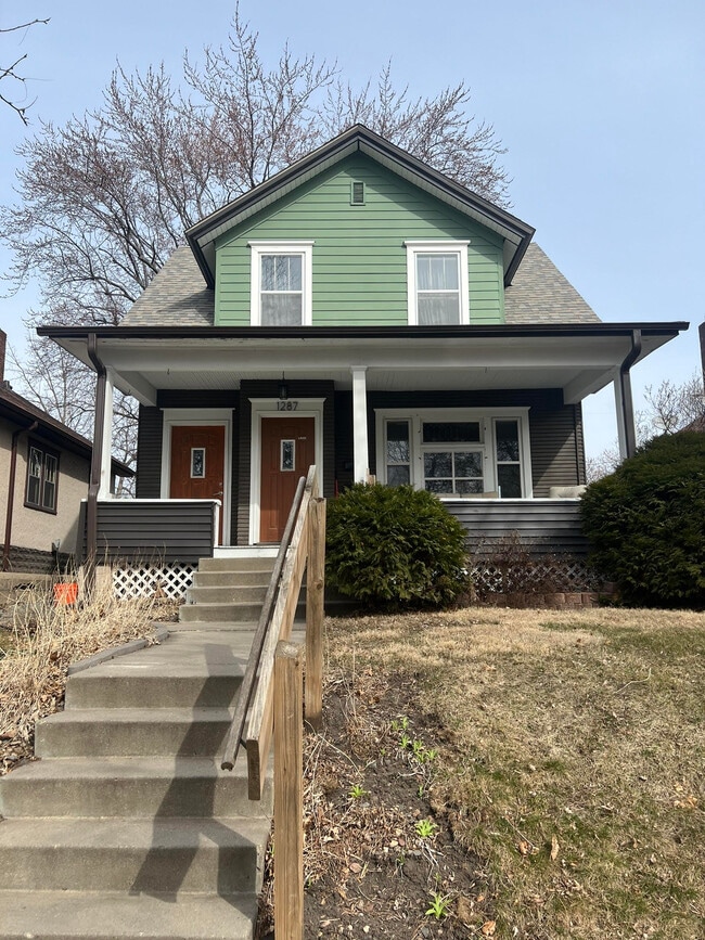 Primary Photo - 1287 Seminary Ave