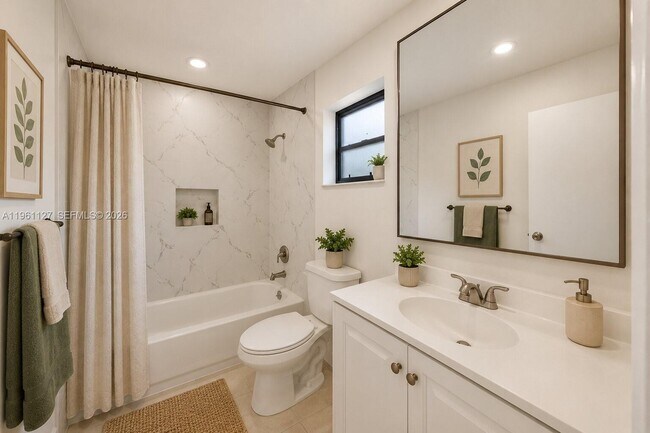Building Photo - 1283 W 42nd St