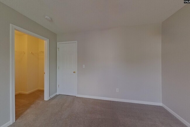 Building Photo - 153 Cottage Lake Way