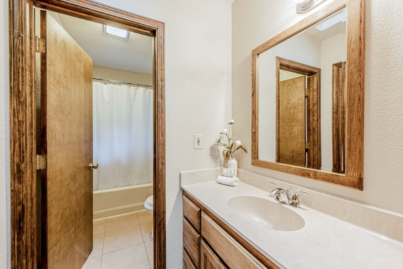 Building Photo - 5603 Sierra Springs Dr