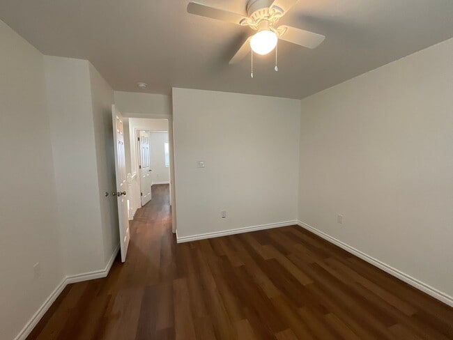 Building Photo - **Move in Special**Available Now!! Beautif...