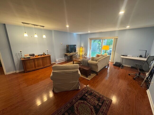 Building Photo - 46 Ober Rd