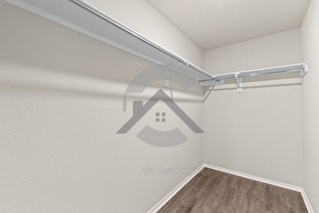 Building Photo - 1235 Tsar Rd