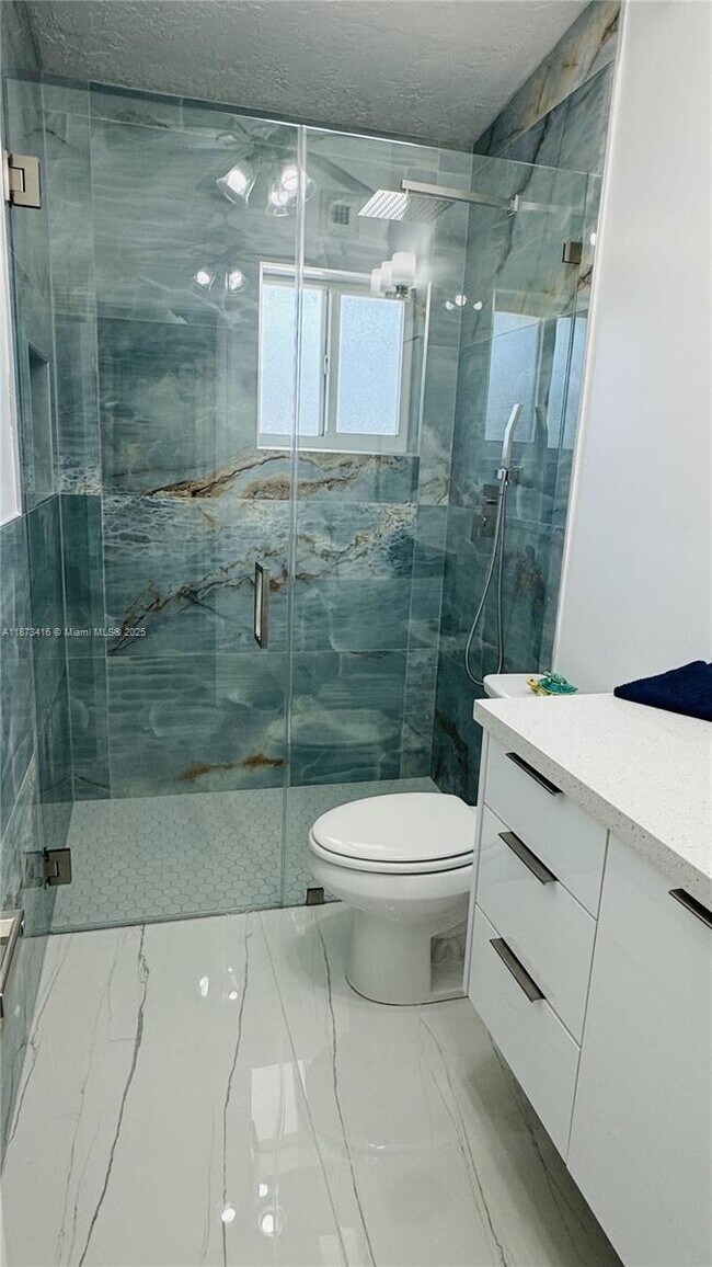 Building Photo - 443 4th Rd