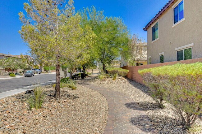 Building Photo - 1442 Brushback Ave