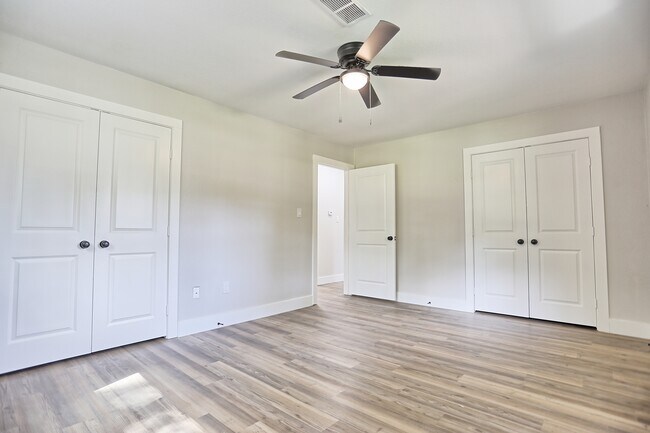 Building Photo - 704 Natchez River Cir