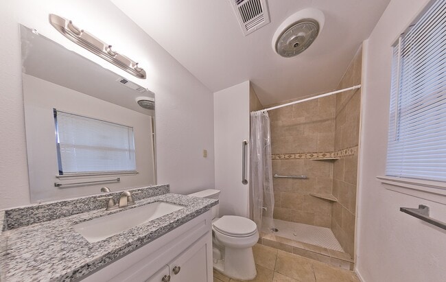 Building Photo - 4011 Smooth Oak Ln