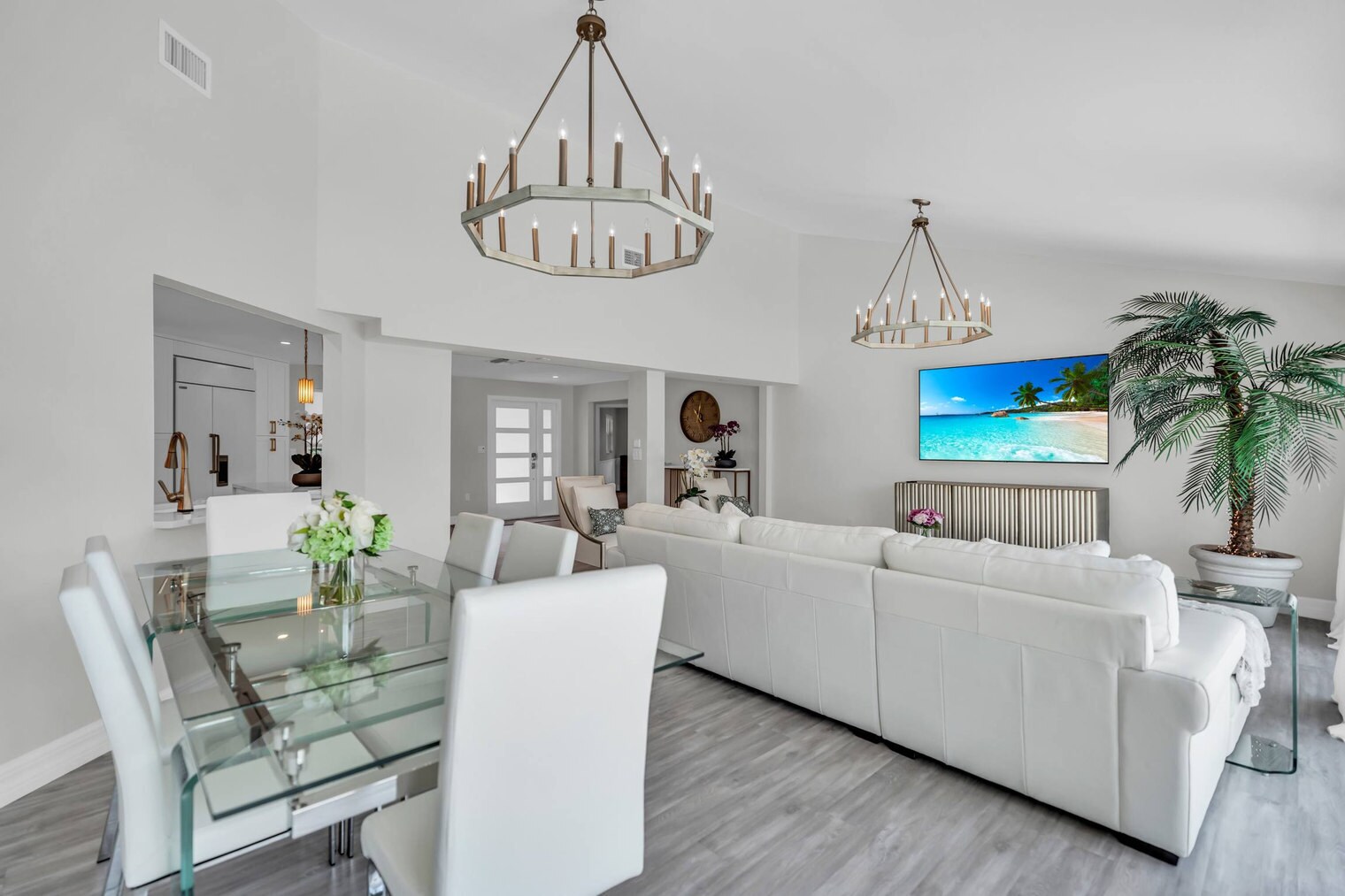 Building Photo - 2649 Longboat Dr