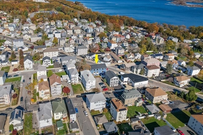 Building Photo - 217 Earle St